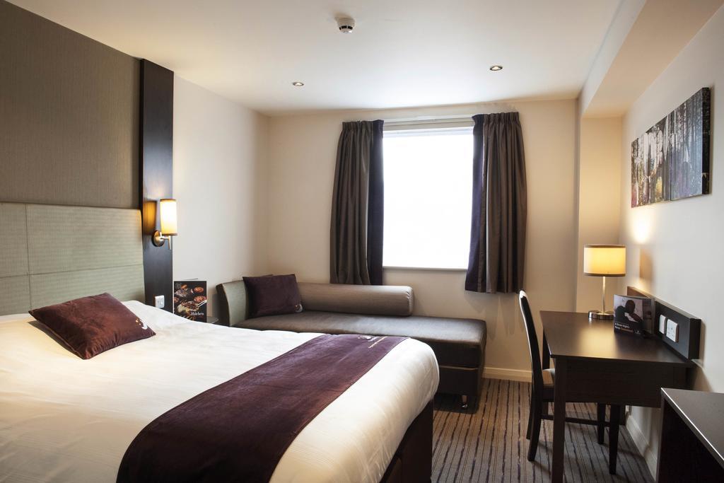 Premier Inn York North — Photos 2